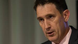 Cricket Australia chief James Sutherland resigns after 17 years in the job 