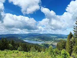 Lake Titisee Germany Little Hiking Tour From Lake Titisee To Hochfirst In 2020 Reiseziele Reisefotos Reise Inspiration