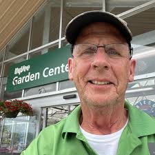 Looking for an organization who would like to put up cornhole for 🌱  Plantchella ✨ at the UP State Fairgrounds! & 💚🥰💚