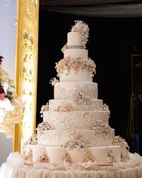 A Stunning Wedding Cake Big Wedding Cakes Huge Wedding Cakes Luxury Wedding Cake