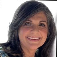 2300+ "Leonóra" profiles