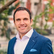 Eli Glaz, Real Estate Agent