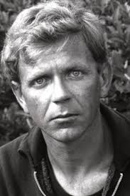 Two half brothers in berlin, 30+, one an introverted scientist, the other a sexually frustrated teacher, have no love life. Der Alte 1977 Tv Show Where To Watch Streaming Online Plot