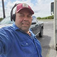 No not married i wanna chat John from Conroe Texas 😘