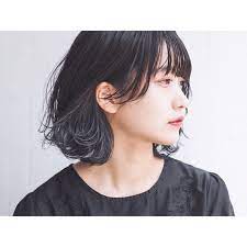 黒髪だから似合う 黒髪 インナーカラーがおしゃれな理由 おしゃれな黒髪インナーカラーカタログ macaron マカロン 髪 色 ヘアカラー 黒髪 インナーカラー