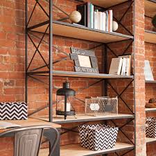 En bois et en métal, elle s'adapte à tous les intérieurs. Etagere Style Industriel Je Decore