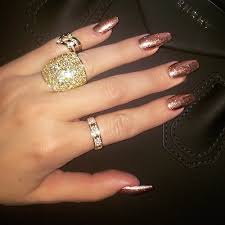 Many schools will reopen without vaccine or masking mandates. Khloe Kardashian Bronze Glitter Nails Steal Her Style