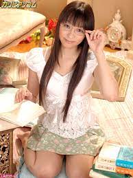 椎名りく 無修正ヌード画像 Caribbeancom Riku Shiina Go Hit Pics Nerdy Girl  ロリっ娘中出し〜眼鏡をはずさないで〜