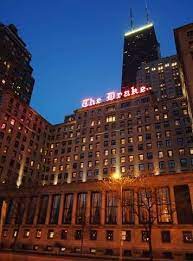 Oak Street In The Evening Drake Hotel Chicago Drake Hotel Chicago Hotels