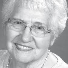 Amber Noteboom's Instagram, Twitter & Facebook