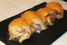 Unos dias sin pasar por tu cocina y me encuentro con un pollo primero descamisado y luego con traje y corbata. Como Hacer Pollo Relleno Con Salsa De Cerveza
