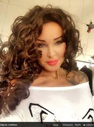 Kate Winslet uratowała matkę miliardera, Harrison Ford poleciał po turystkę  helikopterem, a Gwyneth Paltrow... gwiazdy bohaterami nie tylko w filmie