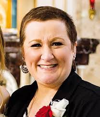 Mandy Hoyt's Instagram, Twitter & Facebook