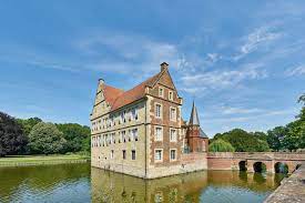 Marienstift droste zu hülshoff, havixbeck. Burg Hulshoff In Havixbeck Sehenswurdigkeit Im Munsterland