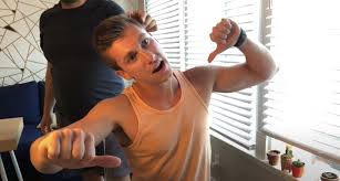 Hot stills from Clockstopping : r/GayTimeStopped