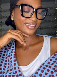 ANTI BLUE LIGHT CYNTHIA FRAME 8,000 only Light Weight 😍😍😍 Perfect For  Prescription Glasses 😍😍 Non Tarnish 😍😍😍 Comes In A Protective Pouch  With Soft Wipes 😍😍😍 100% Value For Your Money
