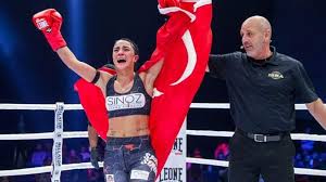 Gururumuz sabriye şengül utandıran nakavt 32 saniye.survivor sabriye. Sabriye Sengul Haberleri Fight Club Turkiye
