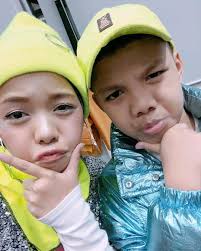 I M Muntaztics Di Instagram Itu Si Mun Mun Lagi Mewek Ato Gimana Hmmm Fatimahhalilintar Muntazhalilintar Muntazhalilintar Muntaztics Gambar Hiburan