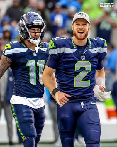 ESPN | Breaking: Former Vikings QB Sam Darnold reached agreement today on a three-year, $100.5 million contract including $55 million guaranteed... | Instagram
