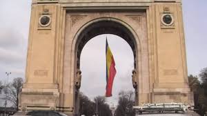 Împreună cu catedrala încoronării de la alba iulia, cu mausoleul de la mărășești, cu crucea eroilor neamului de pe muntele caraiman, mausoleul din parcul carol și cu mormântul eroului necunoscut din parcul carol, arcul de triumf se numără. Bucharest In Your Pocket Arcul De Triumf Youtube