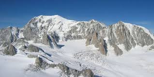 In tale desolante paesaggio, una coppia di americani deve trovare i loro figli e portarli via da parigi prima che cali il gelo…. Valle D Aosta Ghiacciaio Monte Bianco Renato Colucci Cnr Rischio Disastro E Colpa Del Clima