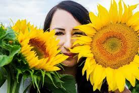 Jennifer Drott's Instagram, Twitter & Facebook