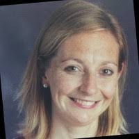 Amanda Lincoln's Instagram, Twitter & Facebook