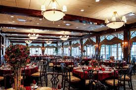 6 Luxurious Wedding Venues In The Chicago Suburbs Chicago Wedding Venues Wedding Venue Chicago Suburbs Rooftop Wedding Venue