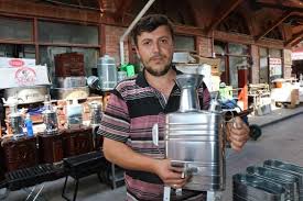 Biz semaver maketini 4 yıl önce şehrin girişine koyduk. Samsun Da Bu Isi Yapan Sadece 2 Usta Kaldi Samsun Haber