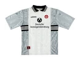 Aufstellungen, torschützen, zuschauerzahl und sonstige statistiken zum spiel 1. 1 Fc Kaiserslautern 1998 99 Auswarts Trikot