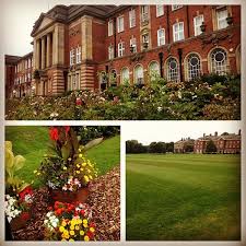 Learn more about studying at leeds beckett university including how it performs in qs rankings, the cost of tuition and further course information. Leeds Beckett University Headingley Campus 5 Tips