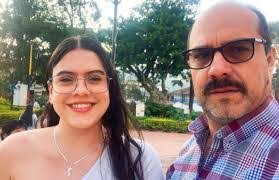 Albert Calle's Instagram, Twitter & Facebook