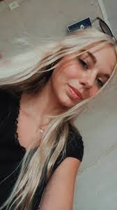 Karin Bean's Instagram, Twitter & Facebook