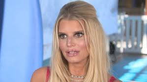 Jessica Simpson CLAPS BACK at Claims She's Drinking Alcohol Again