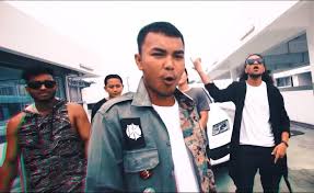 Click on the timeline below to select any song.0:03 manikya malaraya. Malaysian Musicians Say No To Racism With New Rap Video Today