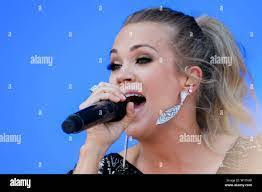 Julie Ge's Instagram, Twitter & Facebook