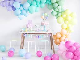 Rose, violet, rouge, bleu, vert, jaune et orange ainsi que 4 mètres de ruban à trous pour l'assemblage. Arche De Ballon Organique Pastel Hollyparty Com
