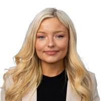 Claire Ritchie's Instagram, Twitter & Facebook