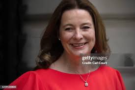 325 Gillian Row Photos & High Res Pictures