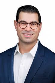 Kent Collier's Instagram, Twitter & Facebook