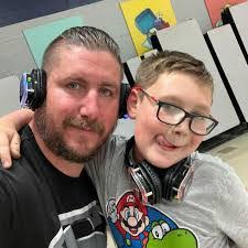 Scott Frisbee's Instagram, Twitter & Facebook