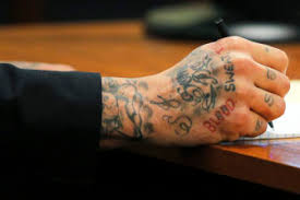 Aaron hernandez walked into a california tattoo shop in the spring of 2013 and allegedly asked a tattoo artist to add three new symbols onto his heavily inked physique. Why Did Aaron Hernandez Write John 3 16 On His Forehead Before Killing Himself