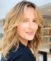 It mostly, affects all around the scalp, forming a band like the pattern of hair loss. Unexpected Facts About Receding Hairline In Women Best Hairstyles