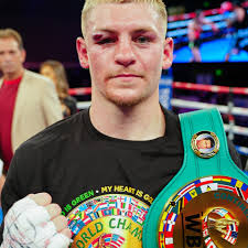 King Callum stays undefeated via technical decision after an accidental  headbutt stopped the fight 🤴🥊 [ #HFNBoxing