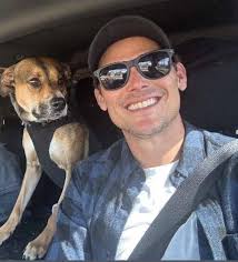 Missing that special person who is always the one behind my smile 😊 and  makes me feel loved 🌺❤️ Darling, you are my treasure; My life depends