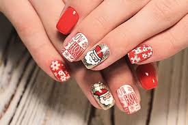 47 christmas nails and holiday nail designs you'll actually want to wear. Cute Christmas Nail Designs You Can Diy At Home 2020