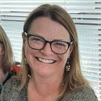 Deborah Crump's Instagram, Twitter & Facebook