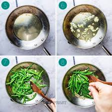 Sauteed Green Beans With Garlic And Olive Oil Make The Perfect Italian Side Dish For Sunday Dinner Or In 2020 Italian Green Beans Garlic Green Beans Green Bean Recipes