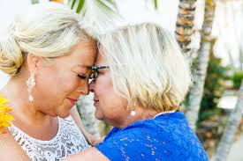 Are there any reputable wedding planners in Belize?