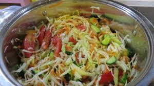 салат из капусты перца моркови и лука на зиму Ochen Vkusnyj Salat Iz Kapusty Na Zimu Pyatiminutka Tursu